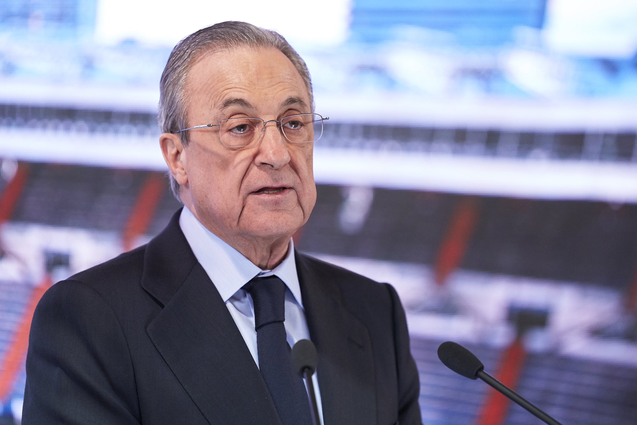Barcelona Jor-joran Beli Pemain, Florentino Perez Beri Respons Mengejutkan