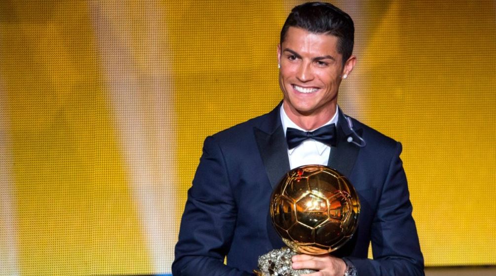Maurizio Sarri Berharap Cristiano Ronaldo Menangi Ballon d'Or 2019