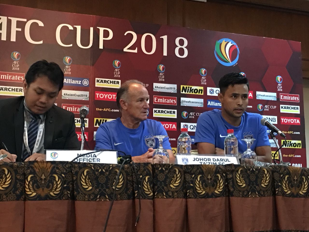 Jakmania Akan Penuhi SUGBK Lagi, Bek JDT Santai, Pelatihnya Anggap Bagus