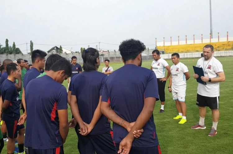 Latihan Perdana Madura United Disesaki Masyarakat karena Pemain Bintang