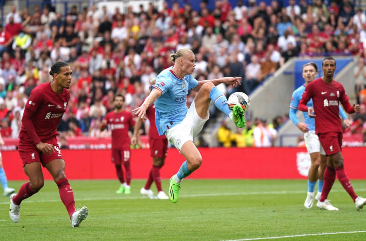 Ada Doa Suporter Arsenal pada Laga Manchester City Vs Liverpool