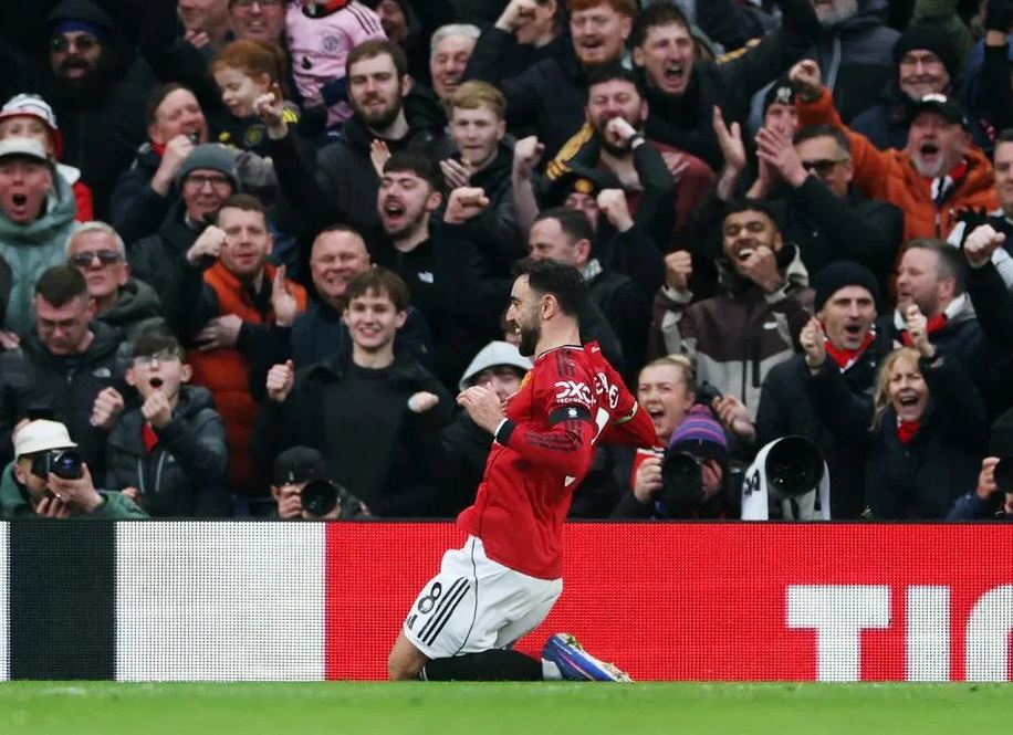 Manchester United 2-0 Tottenham: Kemenangan Pertama Sejak 2022, Bruno Fernandes Capai 200 Kontribusi Gol