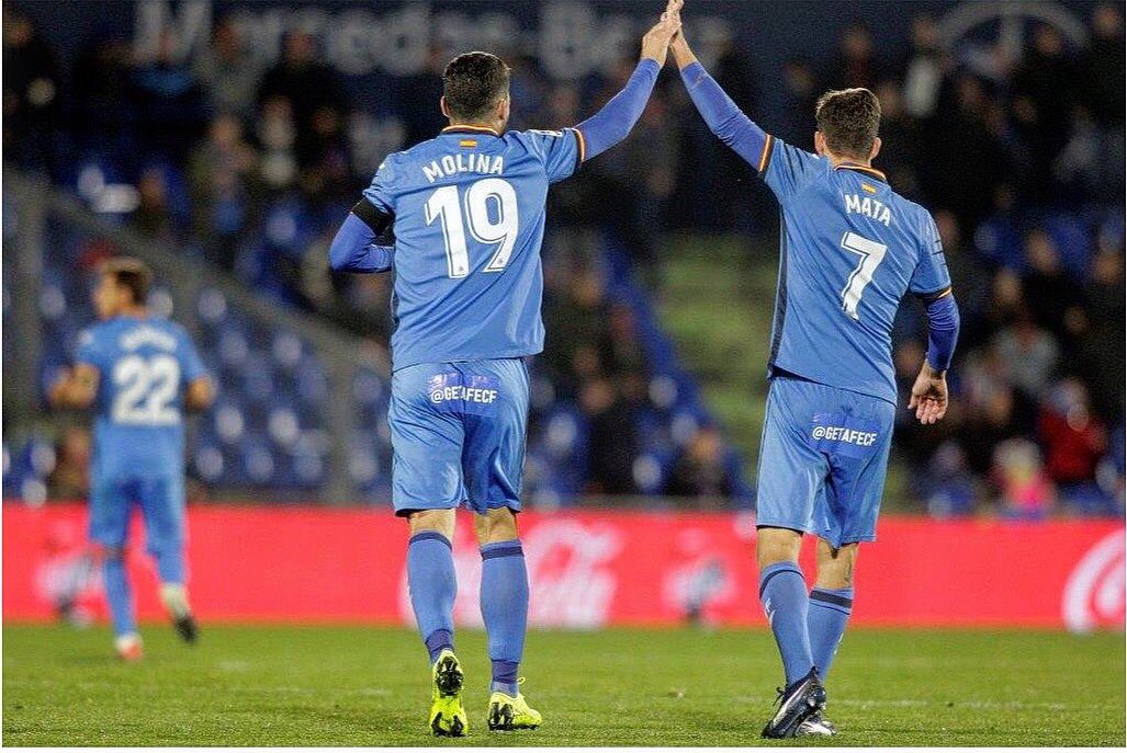 Trio Penyerang Getafe, Wine di Sepak Bola Spanyol