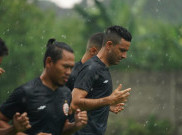 Gelar Latihan Perdana, Sudirman Fokus Benahi Fisik Pemain Persija