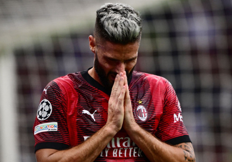 Pekerjaan Rumah AC Milan Mencari Penyerang Tajam