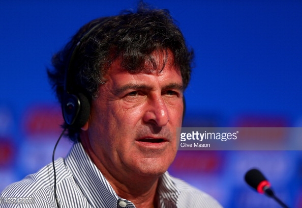 Mario Kempes Berikan Pembelaan Atas Aksi Neymar