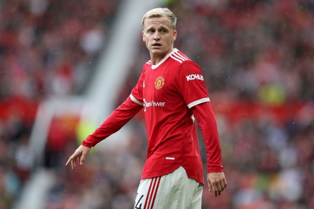 Lagi Bokek, Barcelona Cuma Bisa Pinjam Donny van de Beek