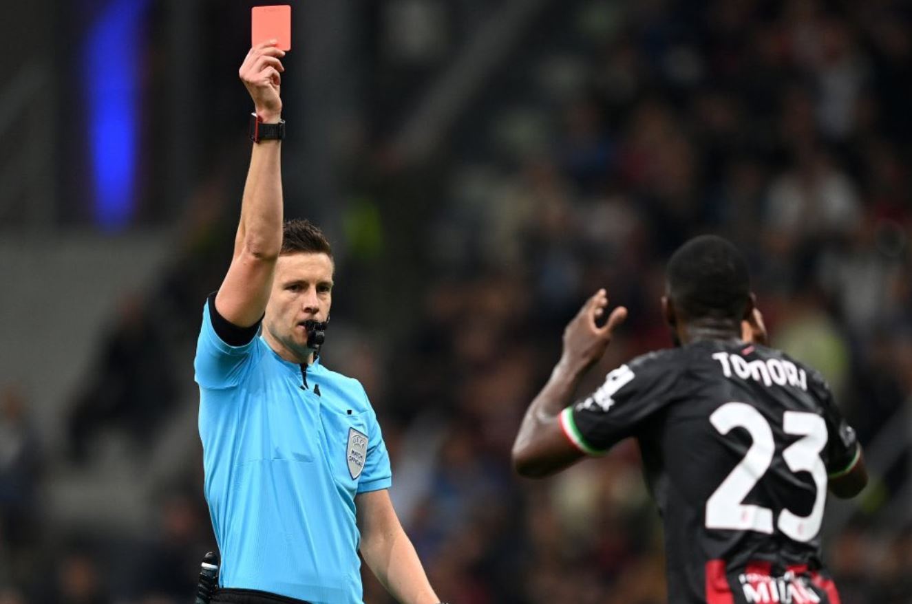 Chelsea Perpanjang Rekor Bagus atas Milan, Kartu Merah Fikayo Tomori Jadi Penentu