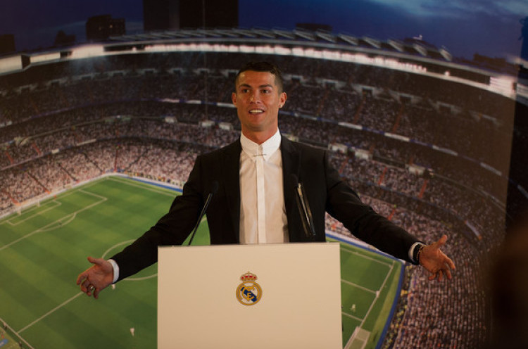 Cristiano Ronaldo Resmi Perpanjang Kontrak Di Real Madrid Hingga 2021