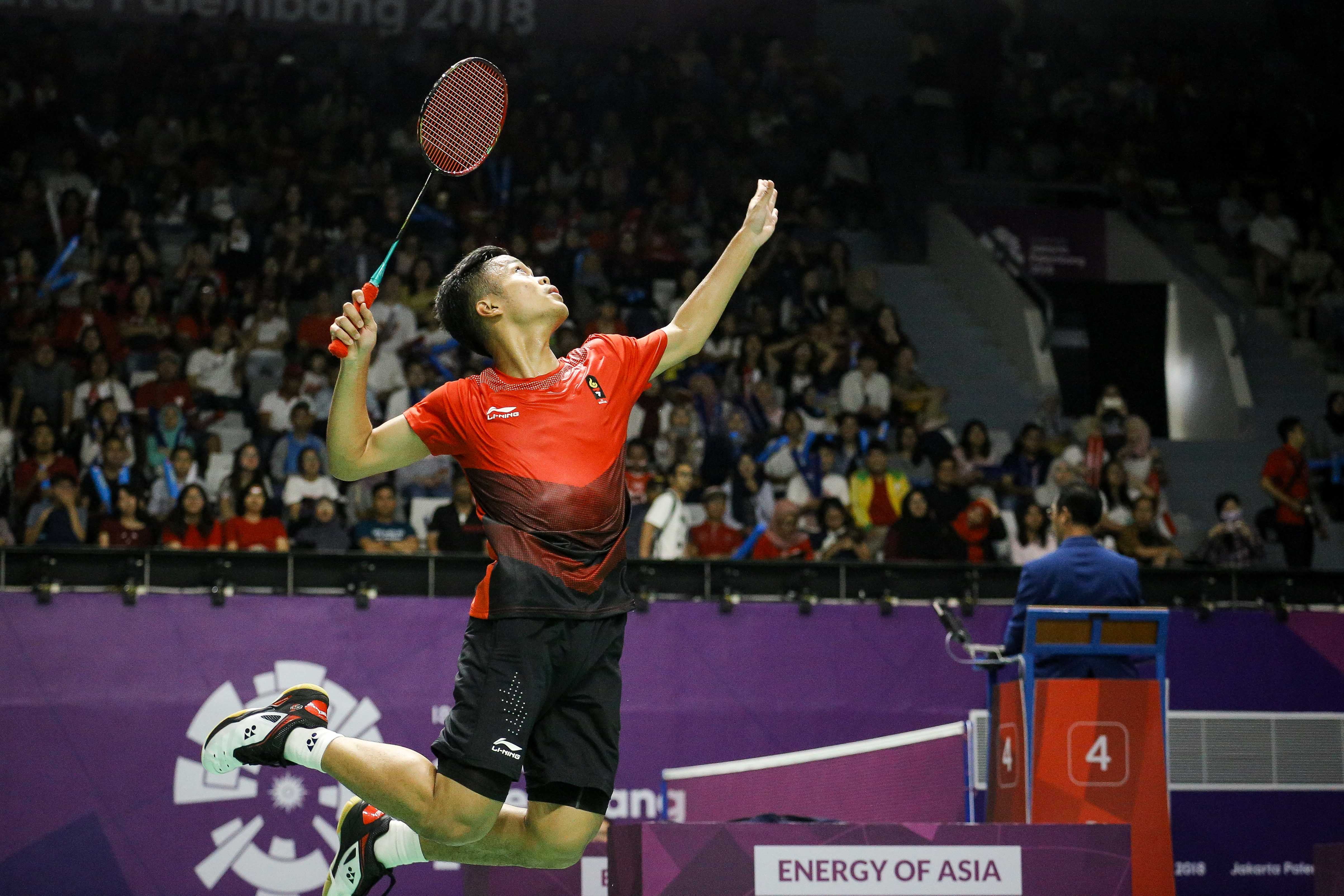 Anthony Ginting Akui Banyak Dapat Poin Mudah dari Chen Long