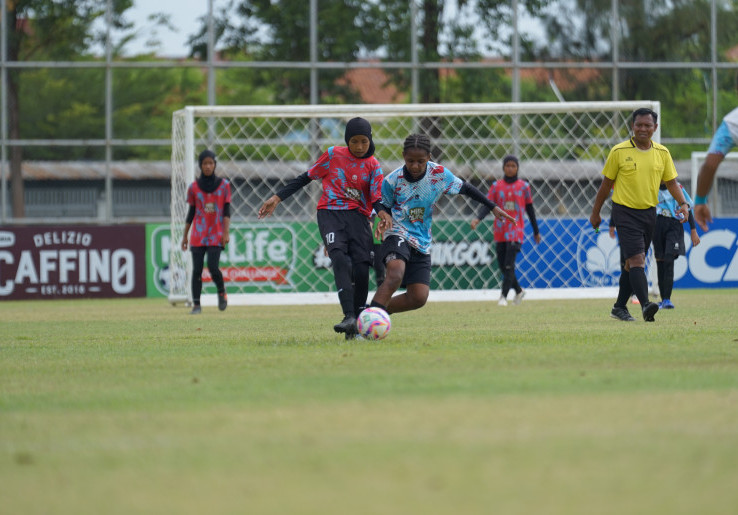 SD Kristen Manahan dan Al Azhar Syifa Budi Juara MilkLife Soccer Challenge Solo Seri 1 2025-2026