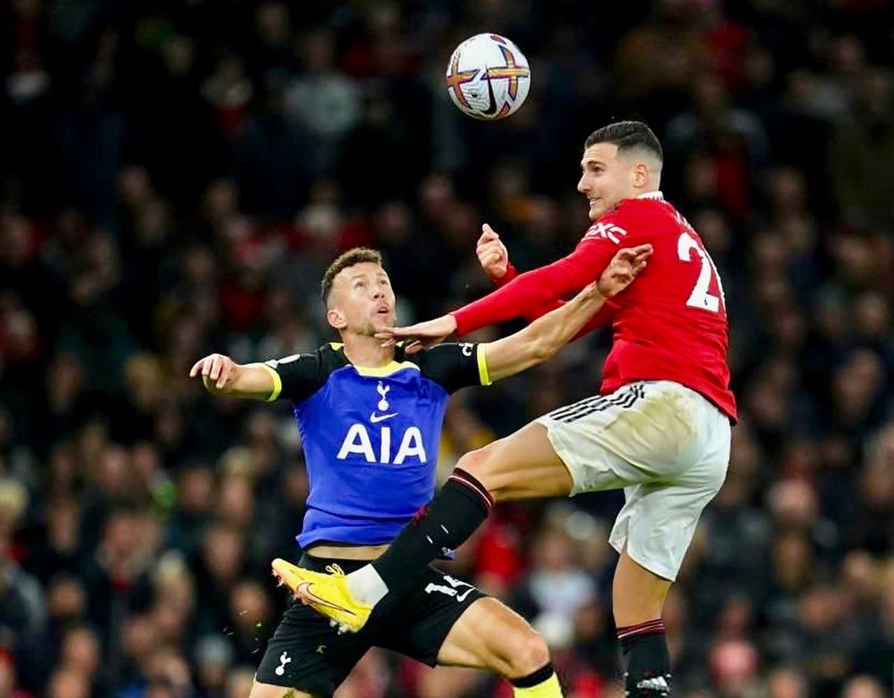 Dikalahkan Manchester United, Tottenham Hotspur Bukan Kandidat Juara
