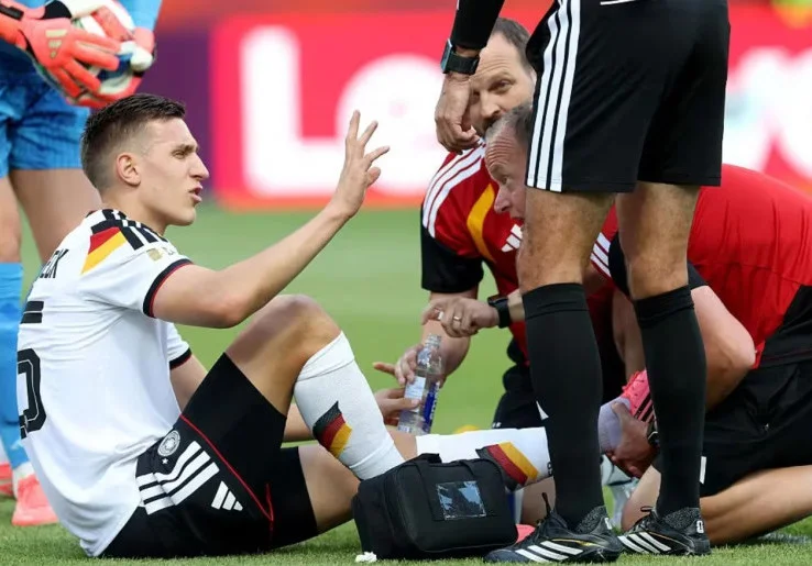 Schlotterbeck Absen di Sisa Turnamen, Jerman Tetap Percaya Diri