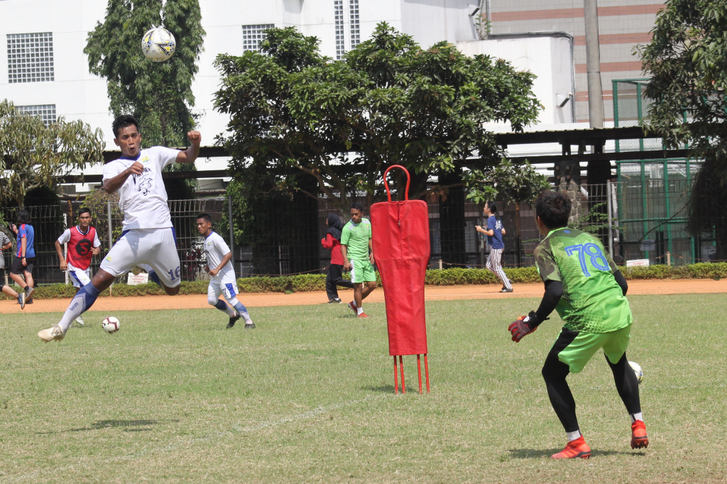 Persib dalam Tekanan Lawan Persebaya Surabaya
