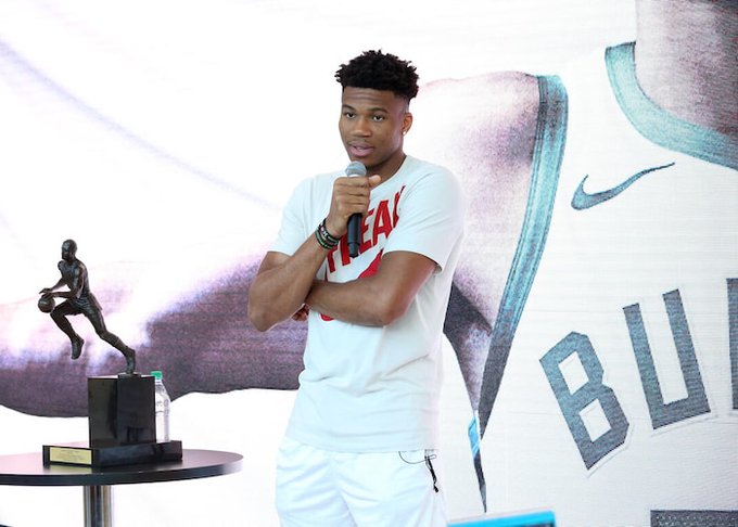 Anthony Davis Rela Berkorban demi Setim dengan Giannis Antetokounmpo