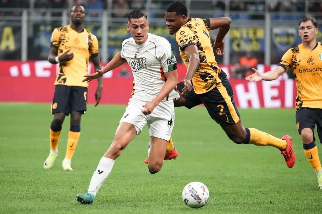 Tampil Bagus di Klub, Shin Tae-yong Sanjung Dua Palang Pintu Timnas Indonesia Jay Idzes dan Rizky Ridho