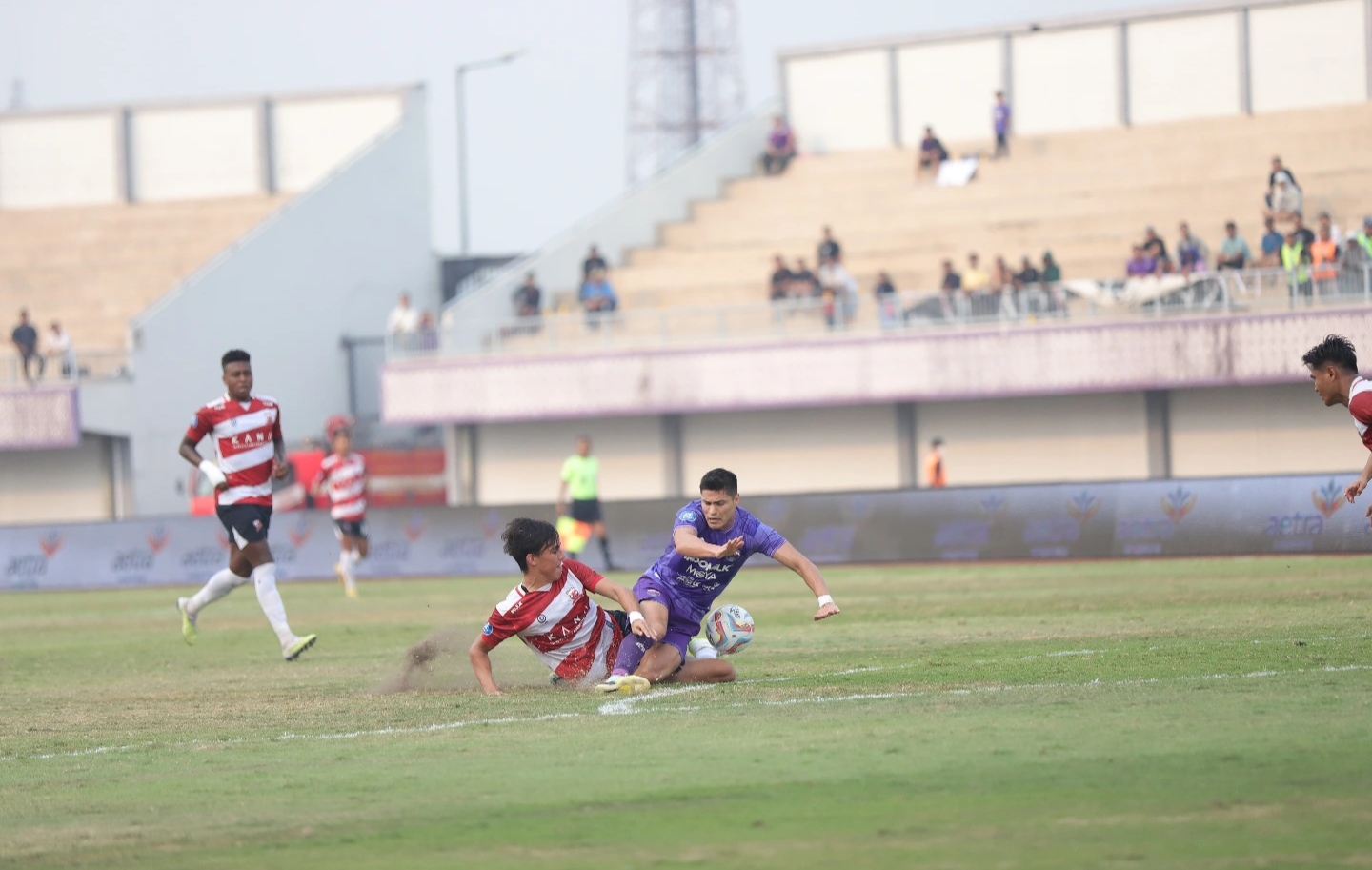 Hasil Liga 1: Arema FC Menang Lagi, Persita Telan Kekalahan Keenam Beruntun