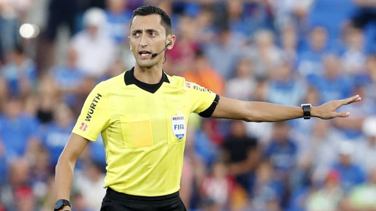Sanchez Martinez, Wasit Terbaik untuk Pimpin El Clasico