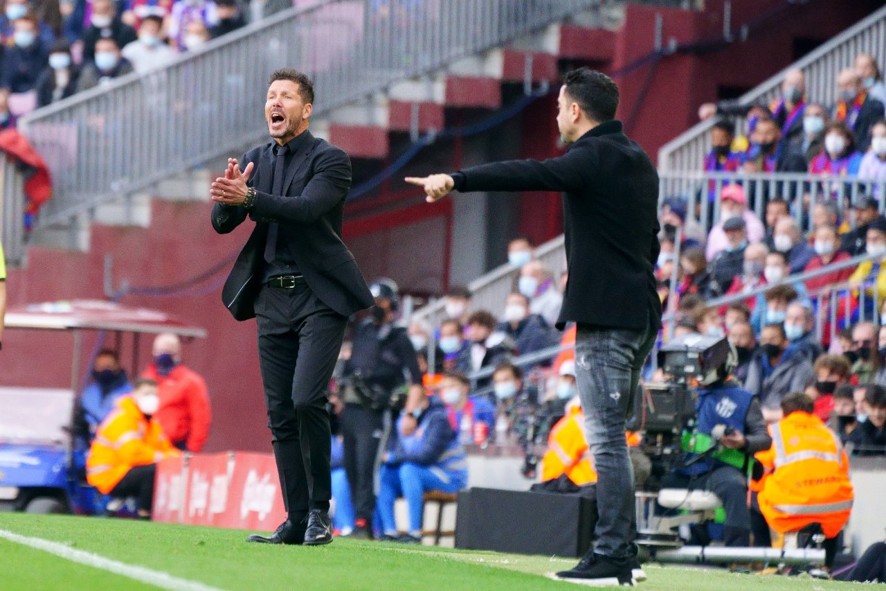 Membedah Pertempuran Simeone Kontra Xavi Sejak Masih Bermain hingga Jadi Pelatih
