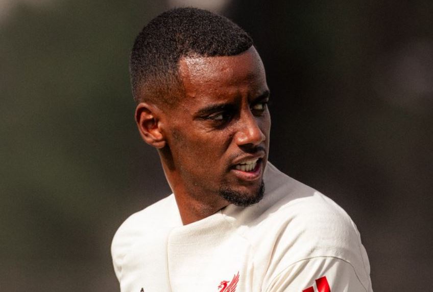 Arne Slot Ungkap Alasan Tak Mainkan Alexander Isak pada Laga Burnley vs Liverpool