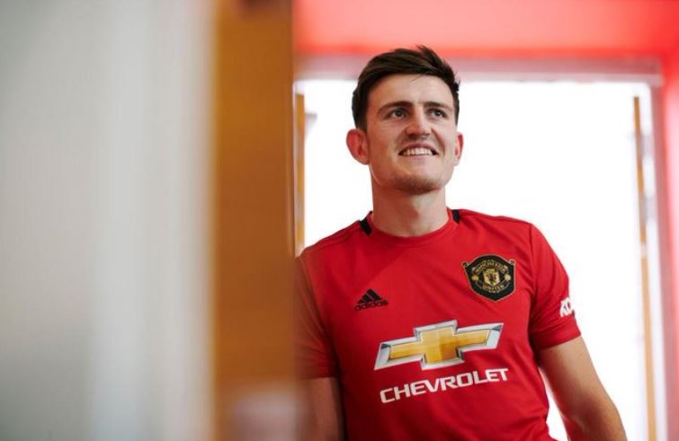 Dikontrak hingga 2025, Manchester United Resmi Rekrut Harry Maguire
