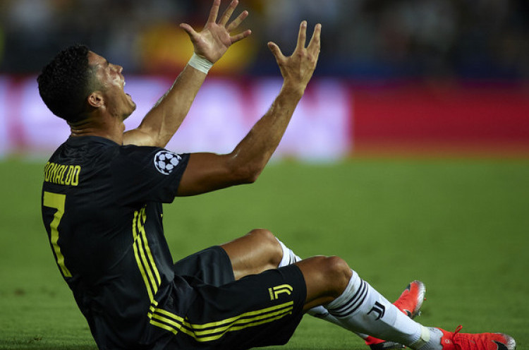 Cristiano Ronaldo Bakal Absen pada Penganugerahan Ballon d'Or