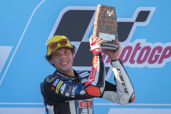 Pembalap Ini Diklaim Titisan Valentino Rossi 