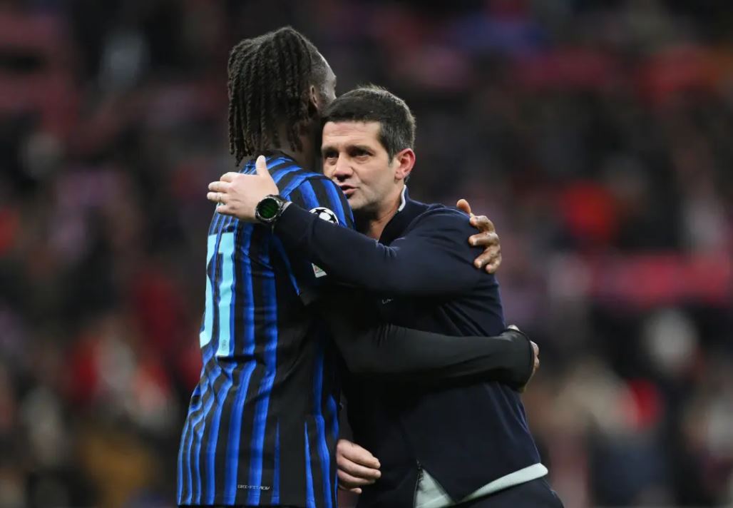 Betapa Dekatnya Hubungan Cristian Chivu dengan Skuad Inter Milan