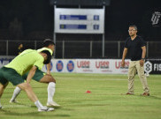 Aji Santoso Benahi PR Besar Persebaya Jelang Hadapi Arema FC