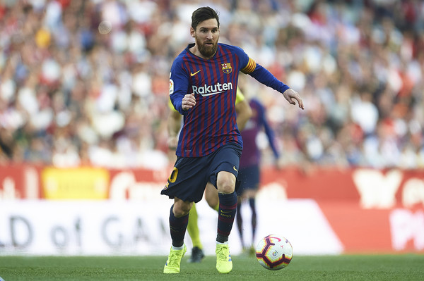 Vinicius Junior: Real Madrid Tidak Takut Lionel Messi