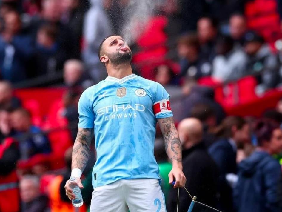 Capai Kesepakatan Pribadi, Kyle Walker Kian Dekat ke AC Milan