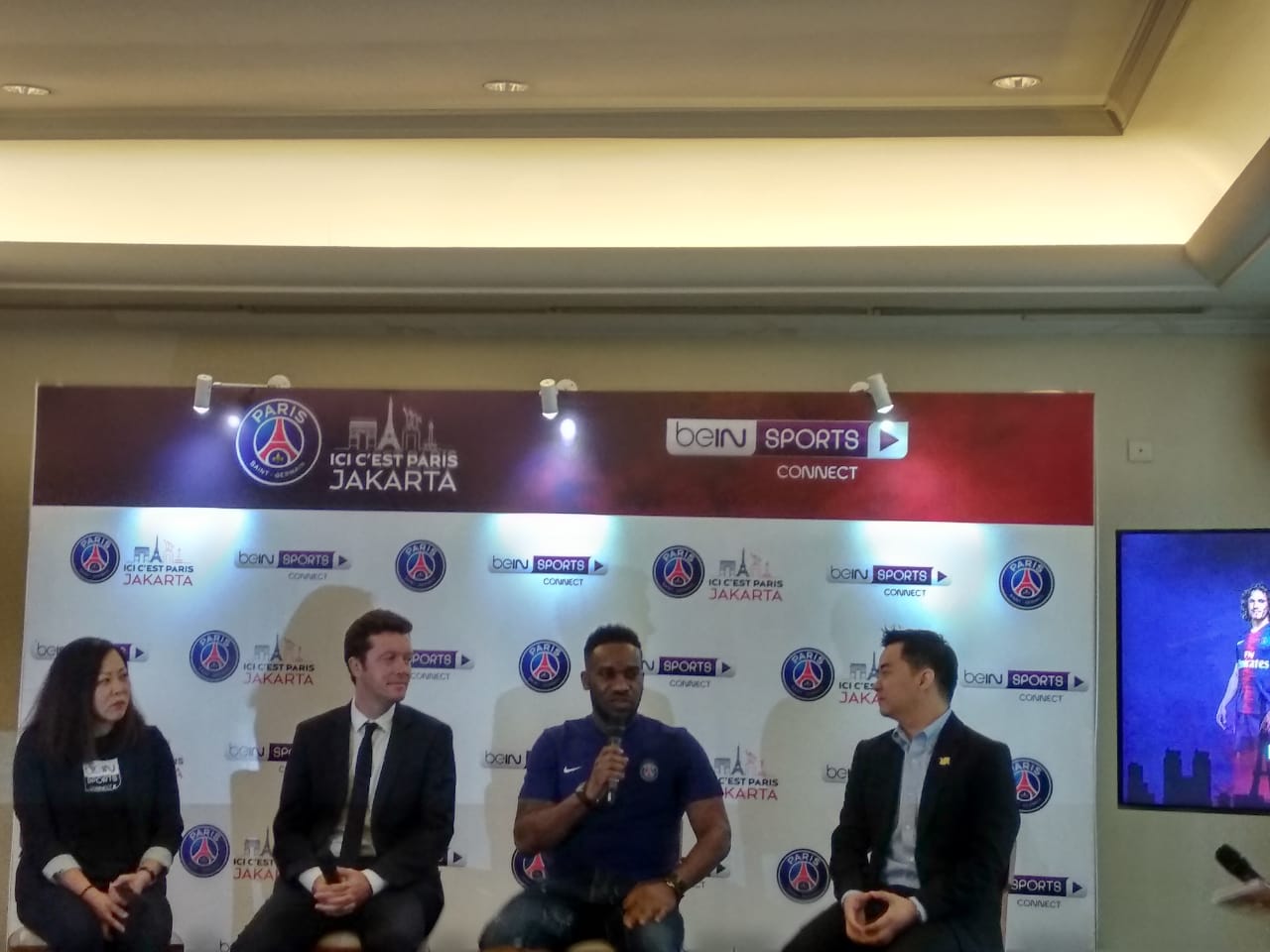 PSG Hadirkan Jay-Jay Okocha pada Acara Nonton Bareng