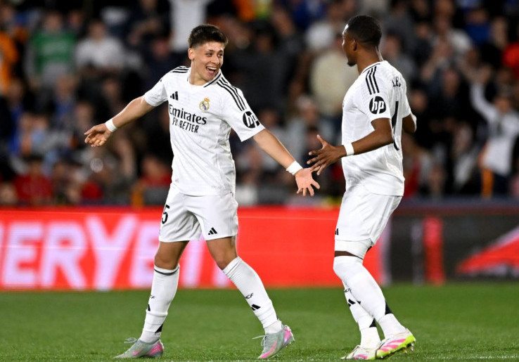 Final Copa del Rey: Real Madrid Main dengan Taktik 4-4-2, Pasang Enam Gelandang Tanpa Penyerang