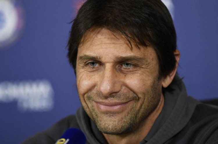 Sukses dengan Chelsea, Conte Raih Penghargaan