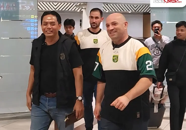 Bernardo Tavares Tak Akan Bajak Pemain PSM, Datangkan Dua Pemain Asing Anyar ke Persebaya