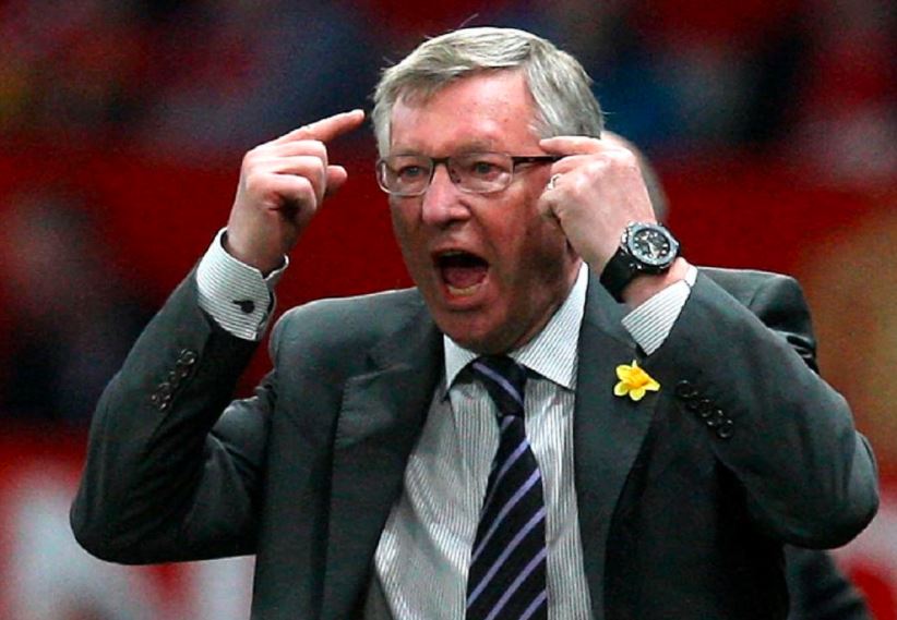 Cerita Ketika Ferguson Membanting Handphone Pemain Man United