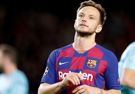 Meski Puncaki LaLiga, Barcelona Diselimuti Masalah 