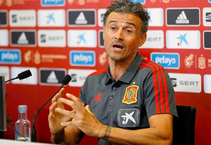 Dikaitkan dengan Man United, Luis Enrique: Hari Ini April Mop?
