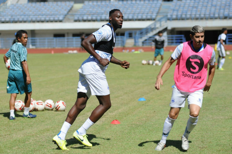Persib Pinjamkan Geoffrey Castillion ke Klub Italia