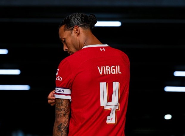3 Bek yang Lebih Baik ketimbang Virgil van Dijk di Era Premier League