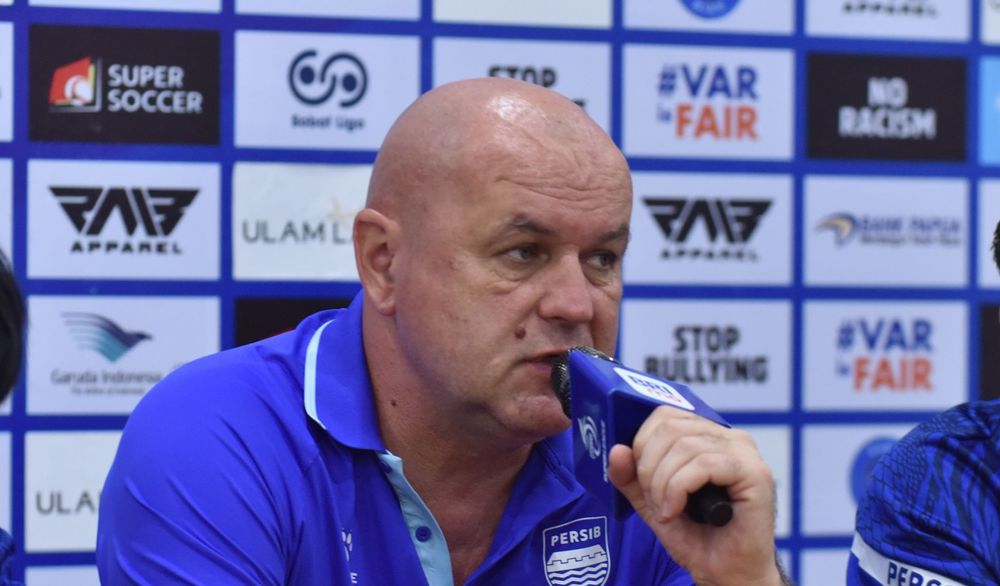 Bojan Hodak Berikan Catatan Usai Persib Gasak PSBS 3-0