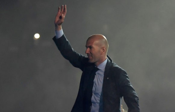878 Hari bersama Real Madrid, Zidane Pergi sebagai Legenda