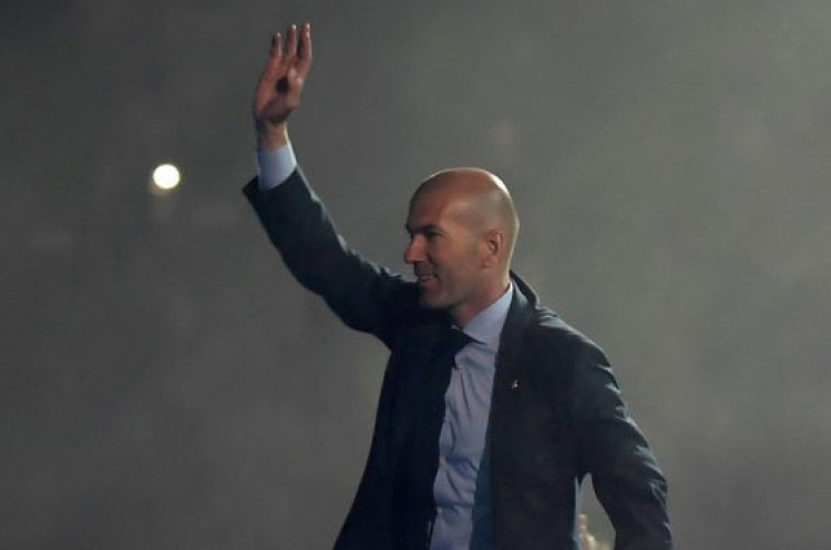 878 Hari bersama Real Madrid, Zidane Pergi sebagai Legenda
