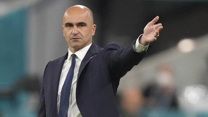 Rumor Barcelona Dianggap Angin Lalu oleh Roberto Martinez
