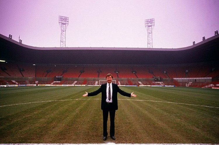 Nostalgia - Ketika Sir Alex Ferguson Tiba di Old Trafford 34 Tahun Silam