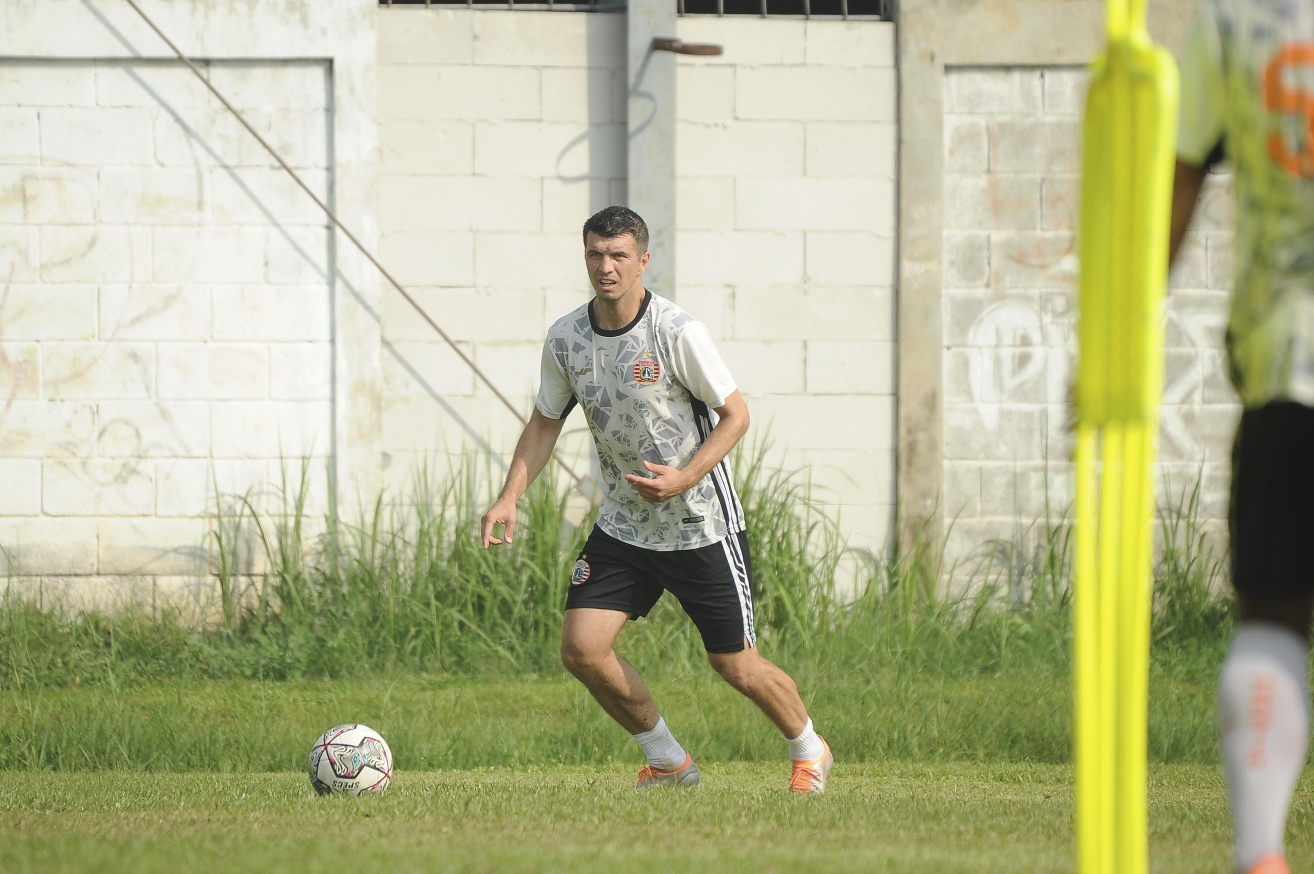 Debut Ondrej Kudela di Persija Jakarta Tertunda