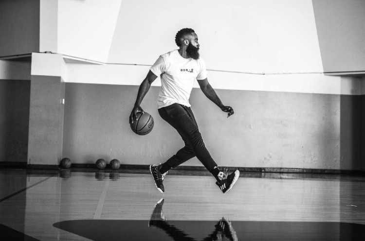 James Harden Luncurkan Sepatu Anyar Menjelang NBA 2018-2019