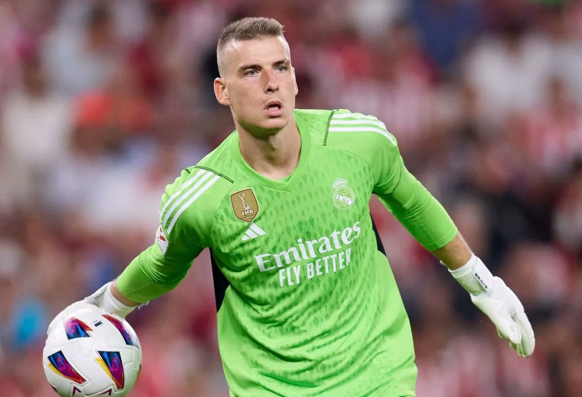 Tidak Sanggup Bayar Gaji Mike Maignan, AC Milan Ingin Rekrut Kiper Real Madrid