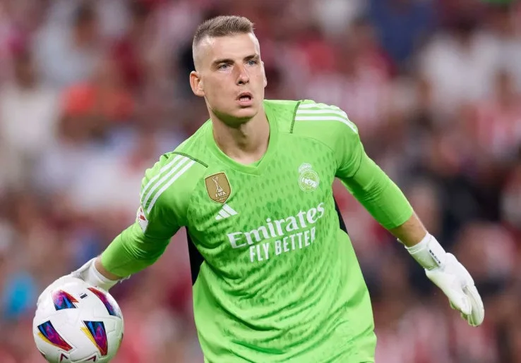 Tidak Sanggup Bayar Gaji Mike Maignan, AC Milan Ingin Rekrut Kiper Real Madrid