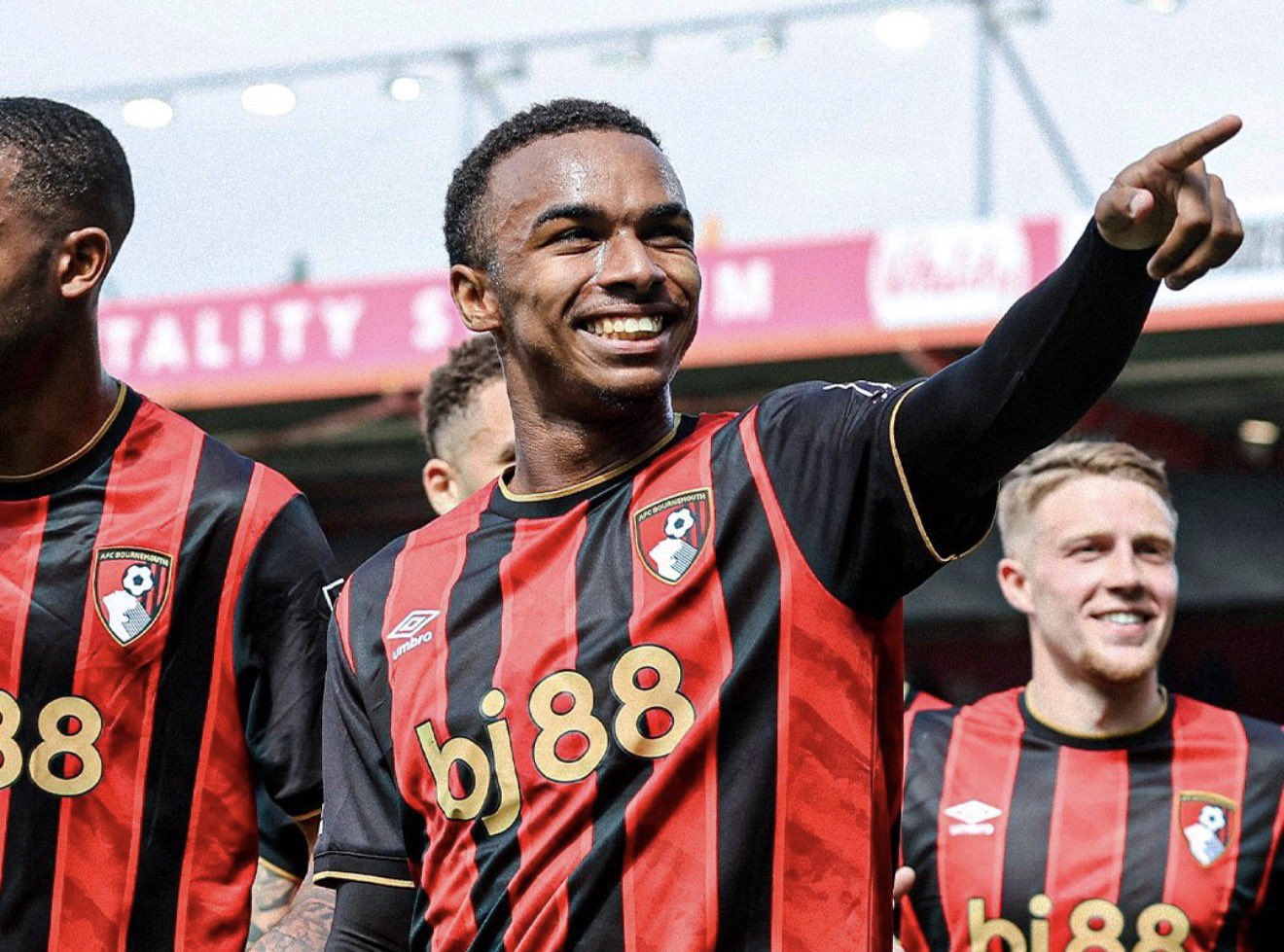 Siapakah Junior Kroupi? Striker Incaran Barcelona jika Gagal Rekrut Julian Alvarez
